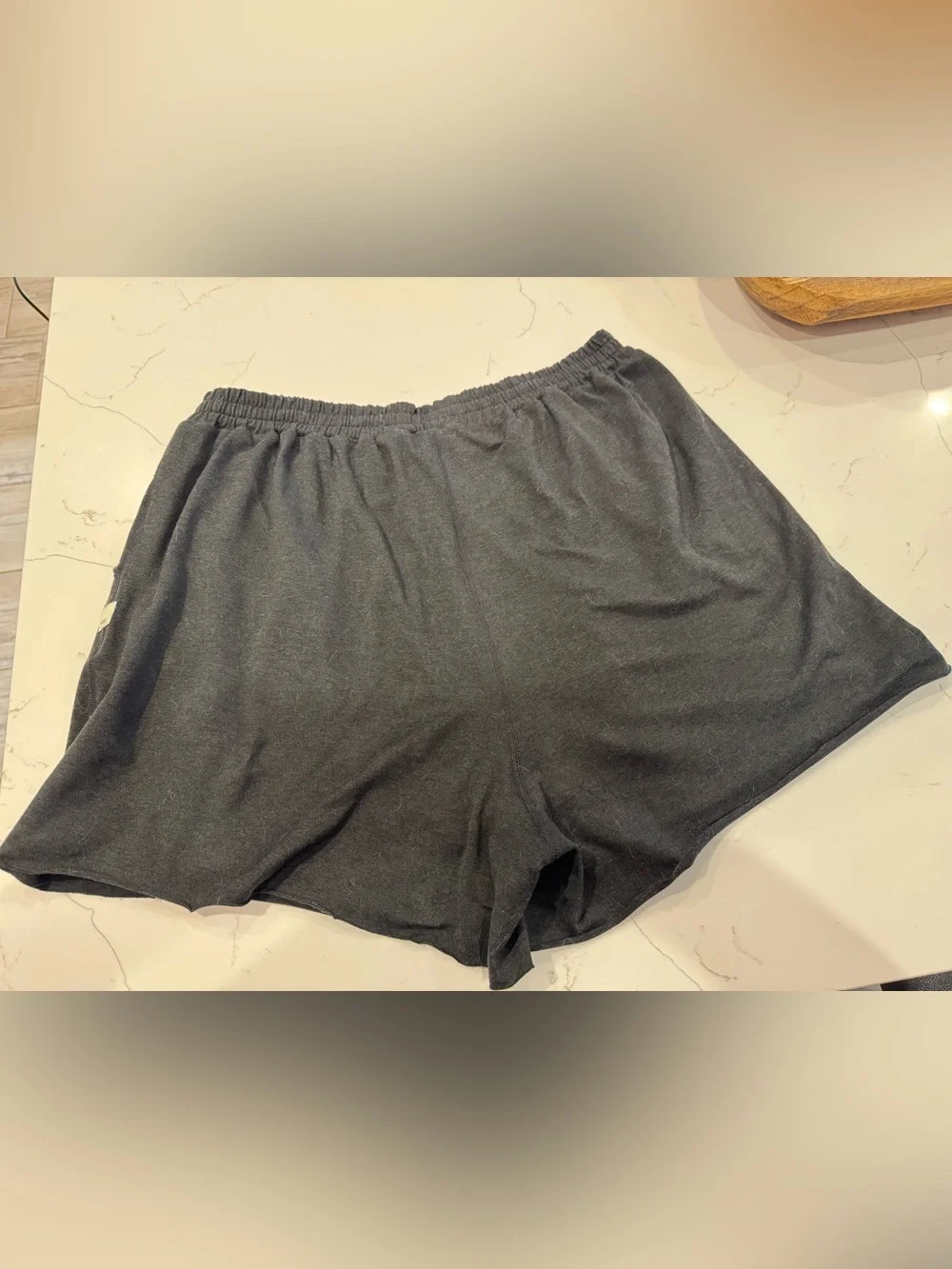 Vuori Black Women's Boyfriend short - Picture 3 of 5